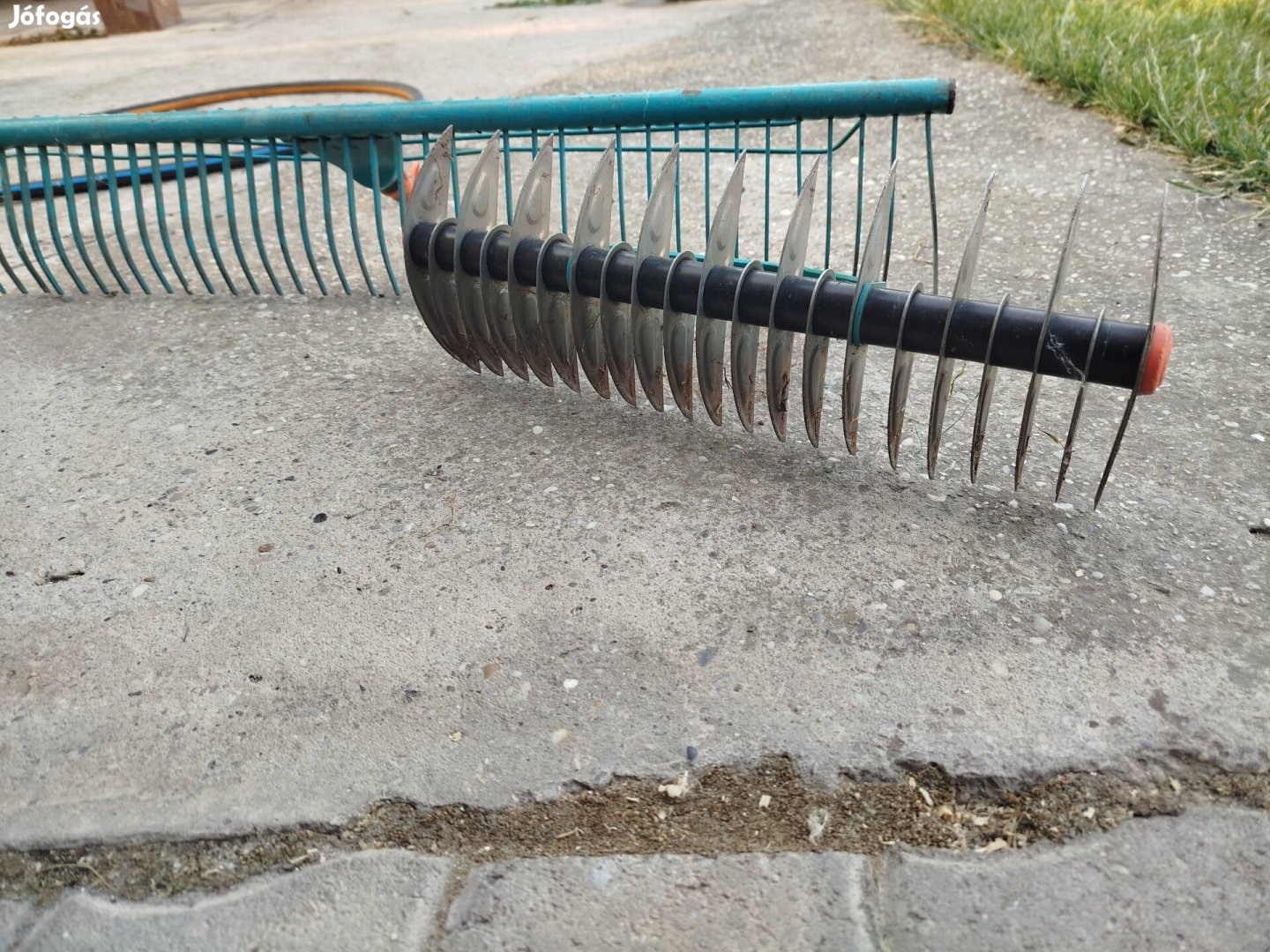 Gardena  gyepszellőztető 