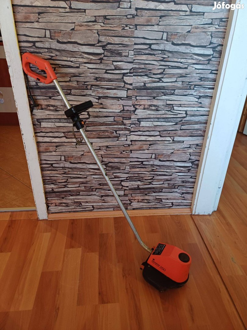 Gardena elekromos szegénynyíró (230 W)