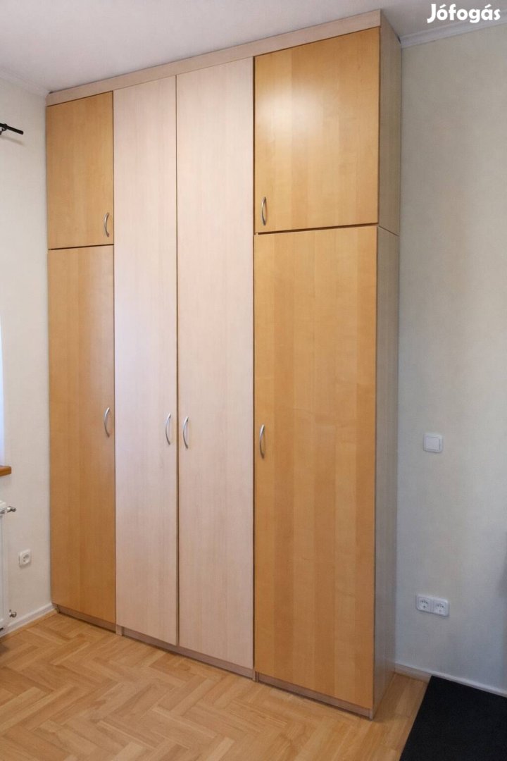 Gardrob szekrény