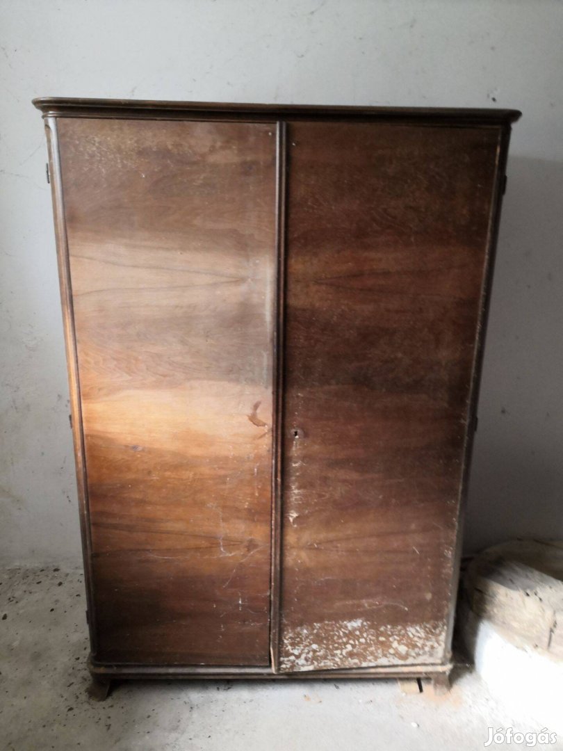 Gardróbszekrények - 4 db - Felsőzsolca