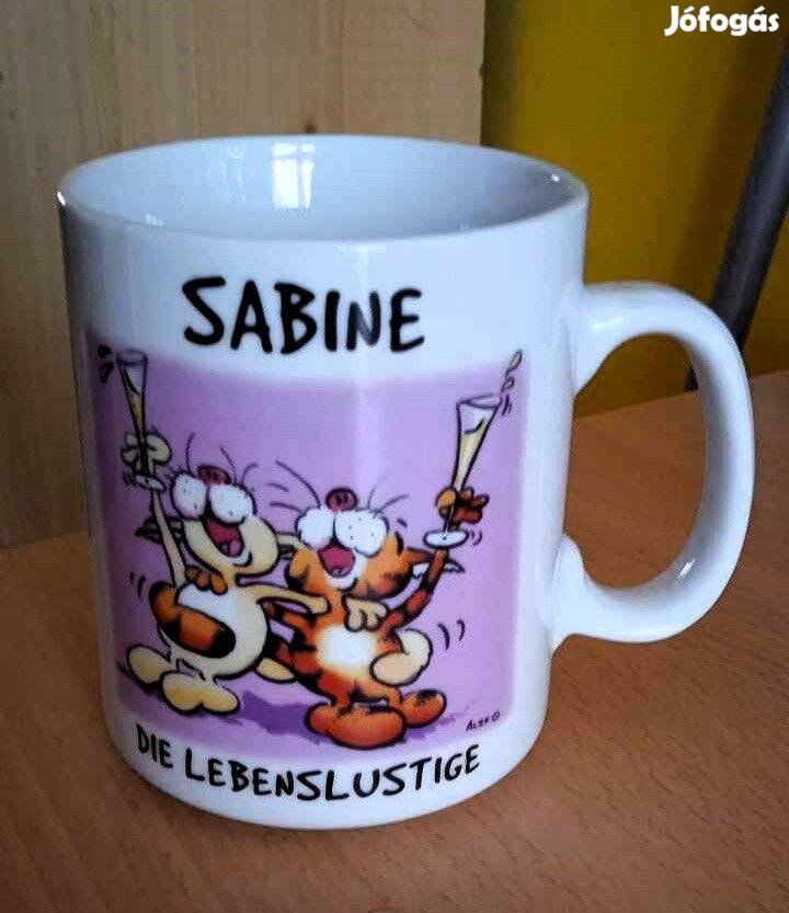 Garfield figurás porcelán bögre Szabine névfelirattal