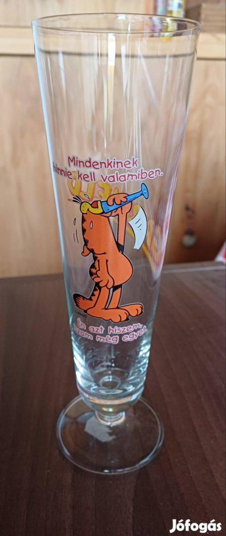 Garfieldos pohár