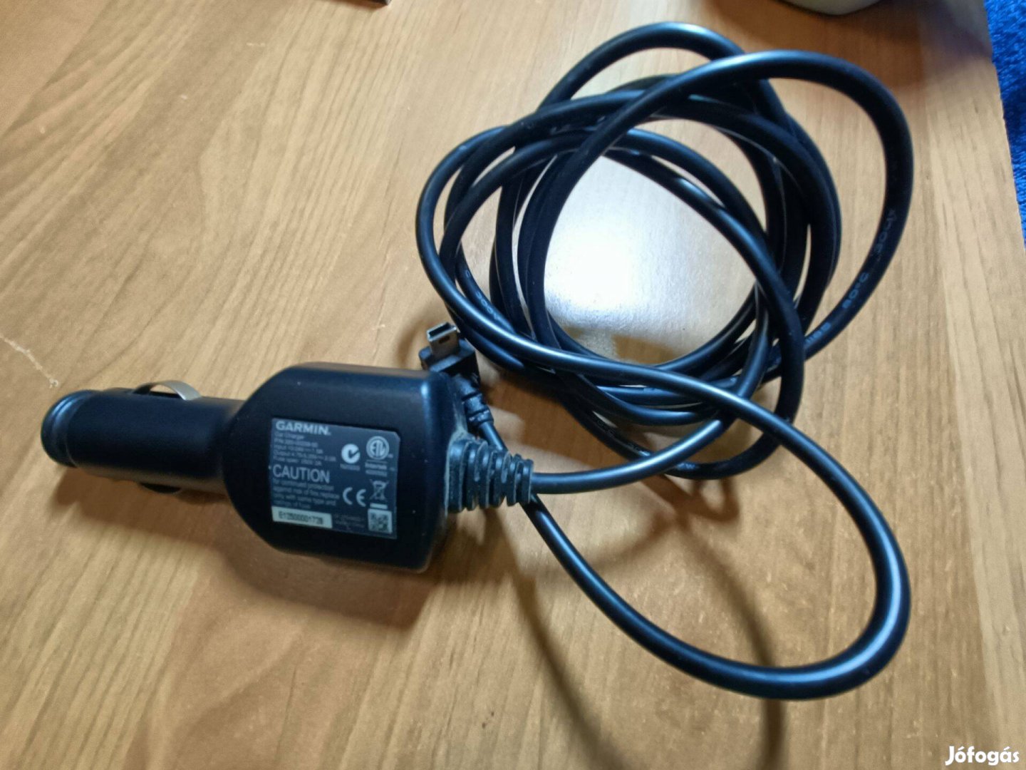 Garmin Car Charger - Fekete (320-00239-50)