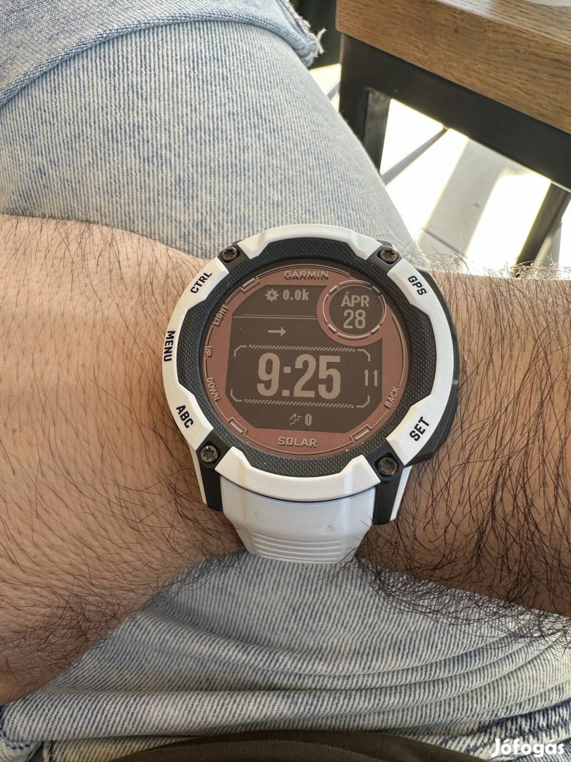 Garmin Instinct 2X Solar okosóra, karcmentes állapotban