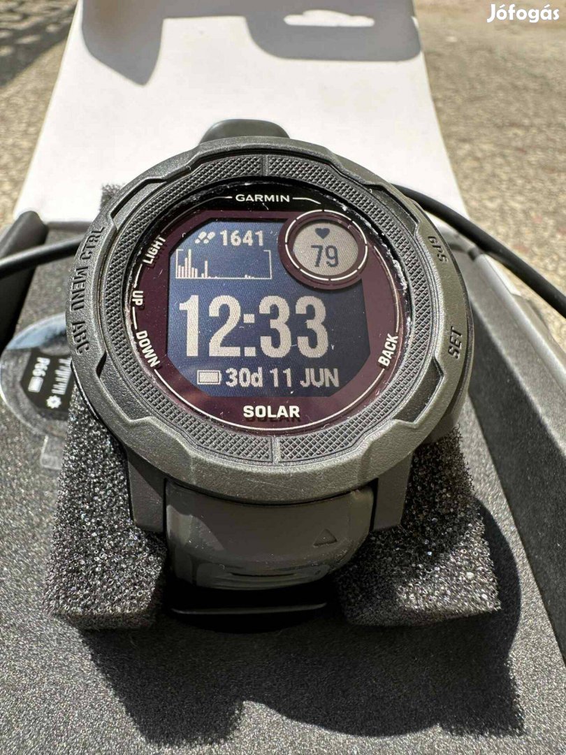 Garmin Instinct 2 Solar - Újszerű állapotban | Dobozzal és töltővel