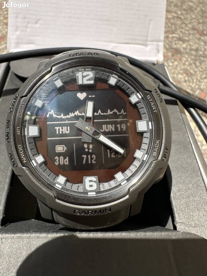 Garmin Instinct Crossover Solar - szinte új állapotban