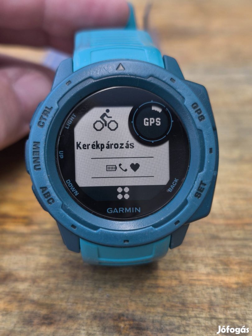Garmin Instinct férfi sport óra