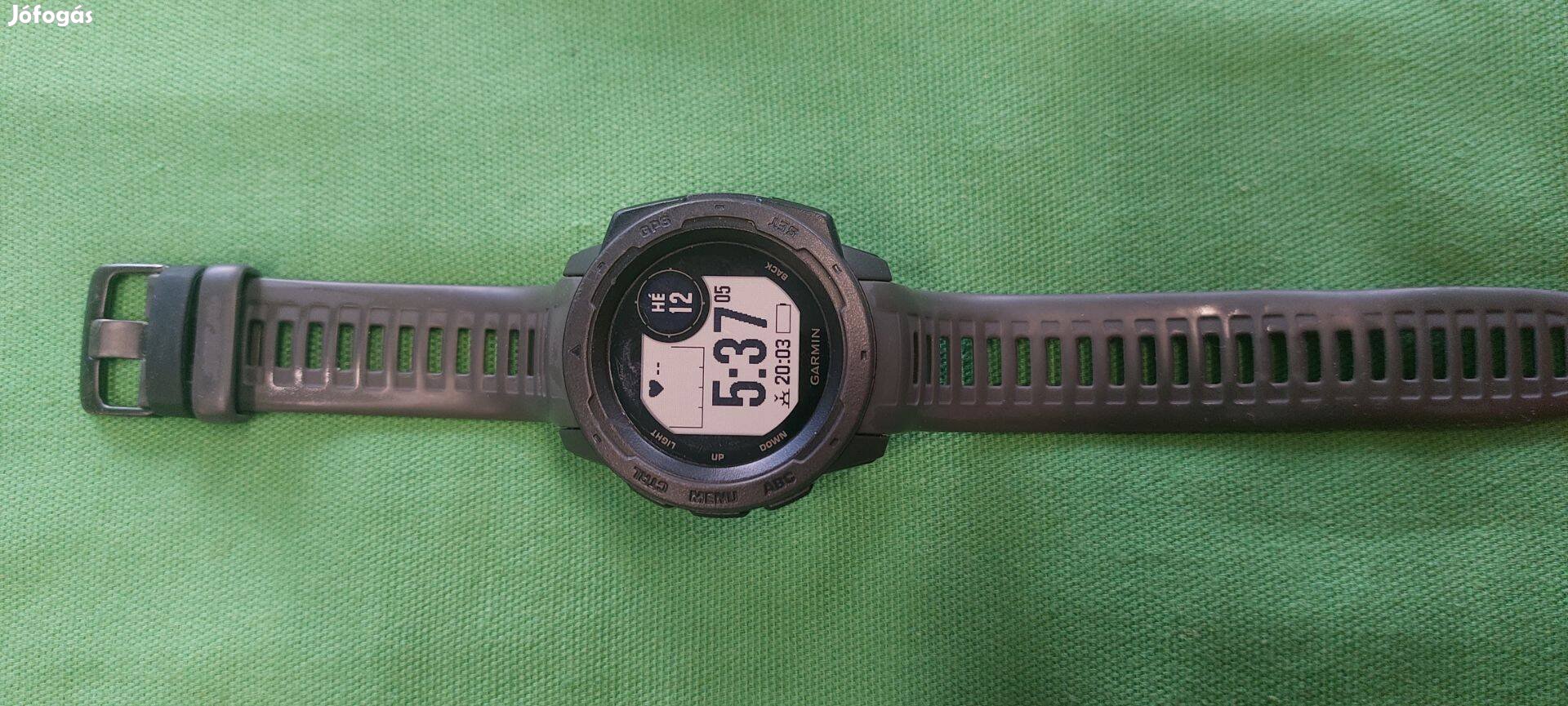 Garmin MIL-STD-810G Instinct amerikai katonai minőségű GPS óra