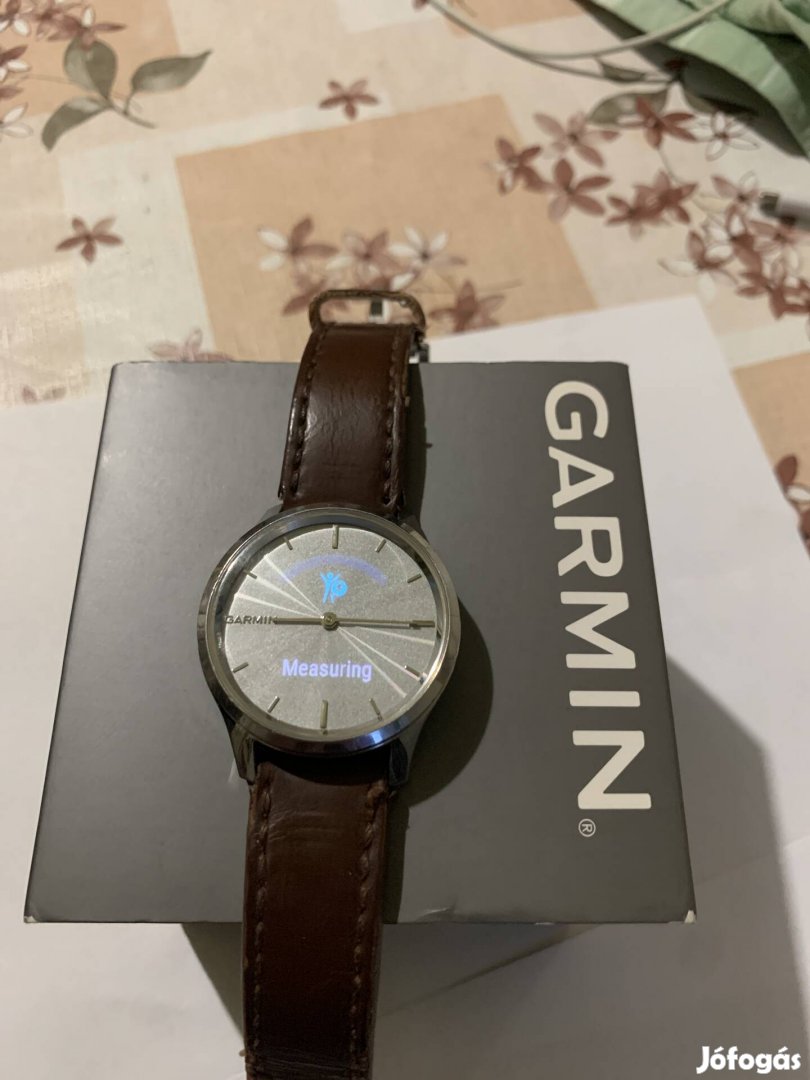 Garmin vívomove luxe ezüst okos óra