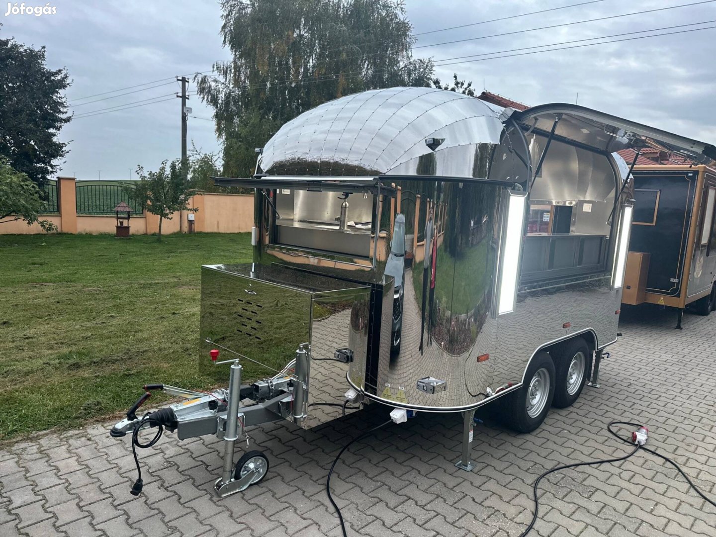 Gasztro utánfutó - foodtruck