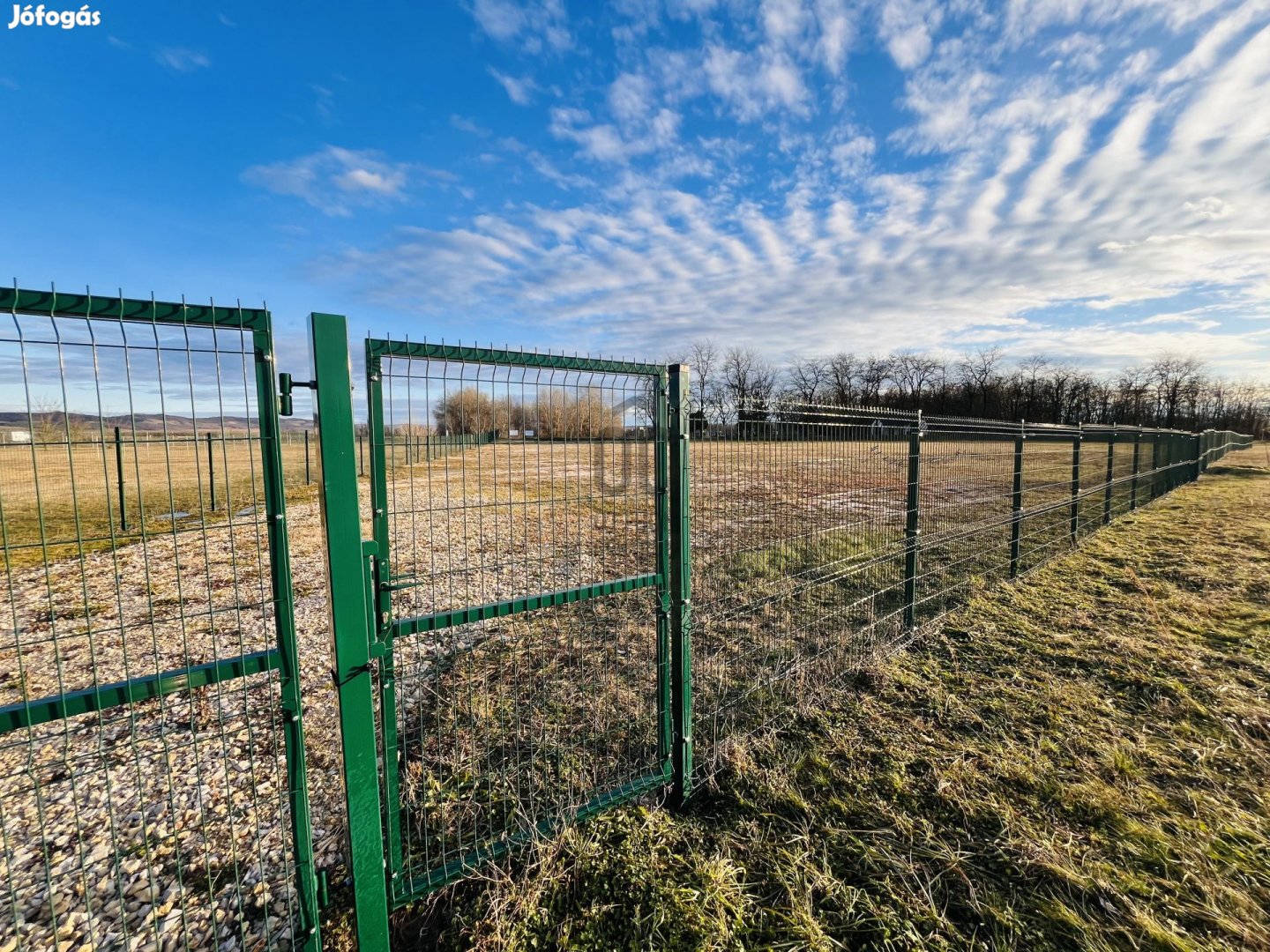 Gazdasági, Kereskedelmi, Szolgáltató