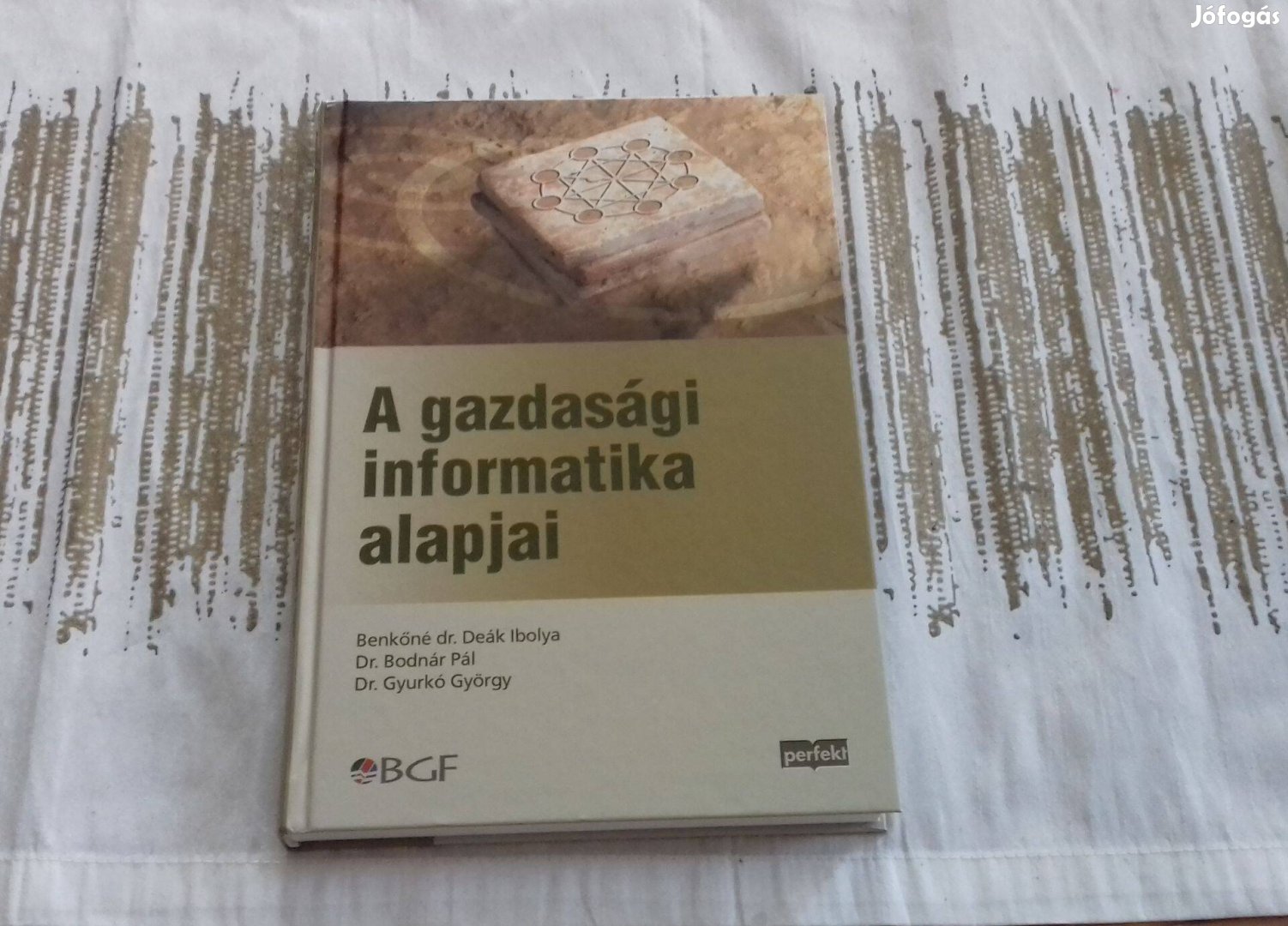 Gazdasági informatika alapjai és példatára Új