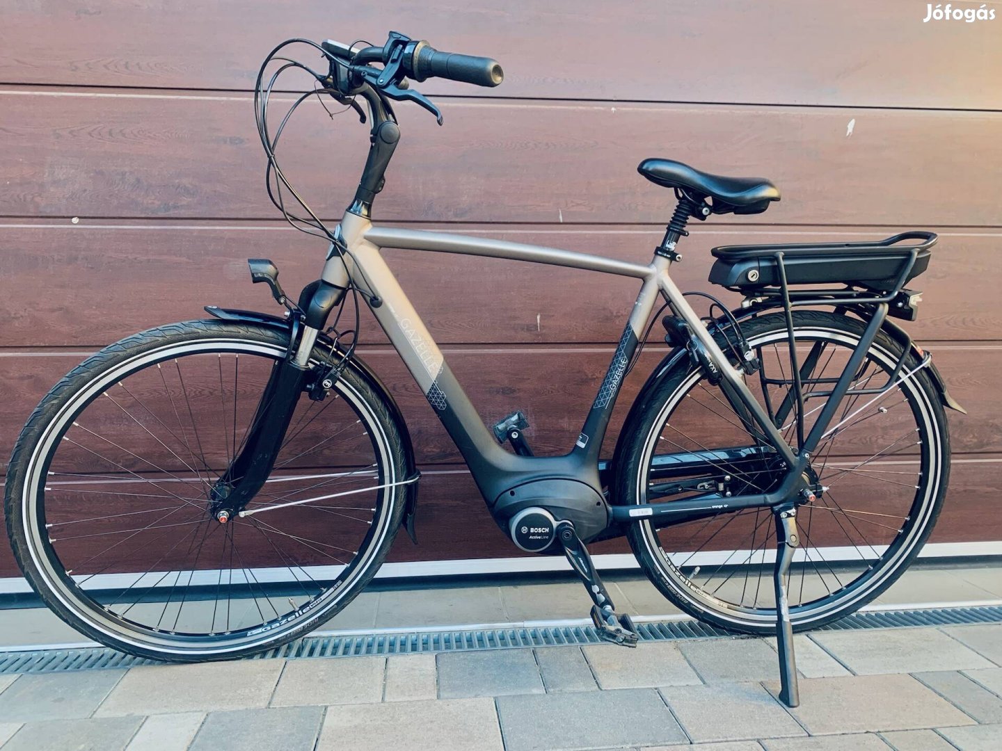 Gazelle Bosch Avtive Line középmotoros e-bike, kerékpár 