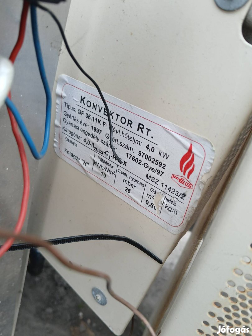 Gázkonvektor tartozékokkal eladó