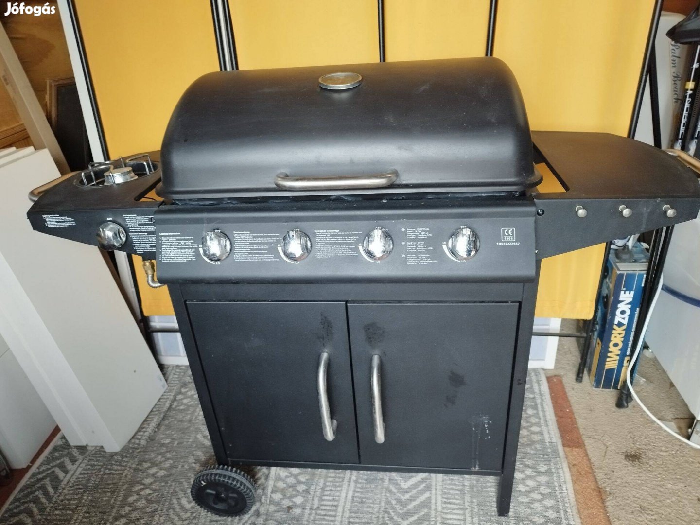 Gázos BBQ grill kocsi