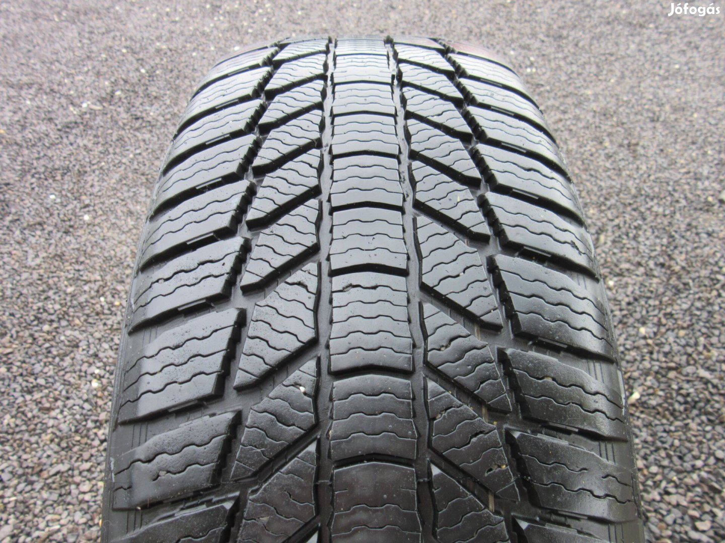 General 225/60 R17 Téli gumi eladó