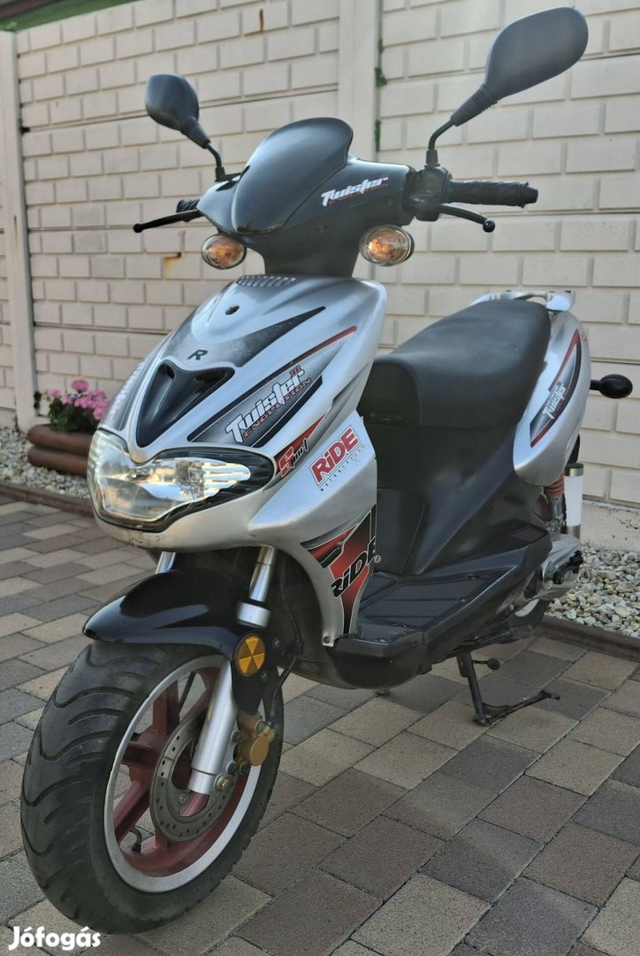 Generic Ride Twister 50 Megkímélt Gyári 7600km