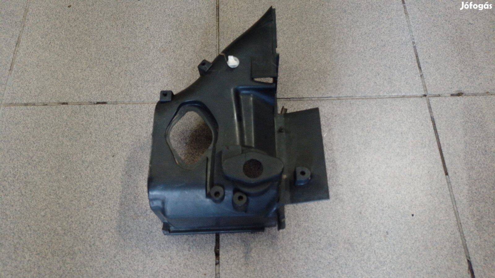 Generic XOR 125 henger burkolat felső