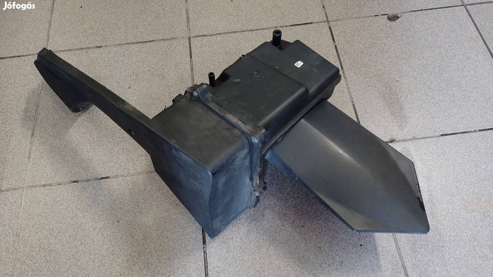 Generic XOR 125 légszűrő ház