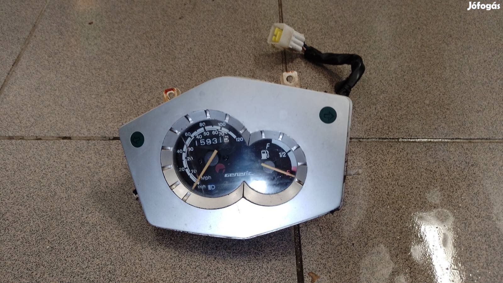 Generic XOR 125 műszerfal