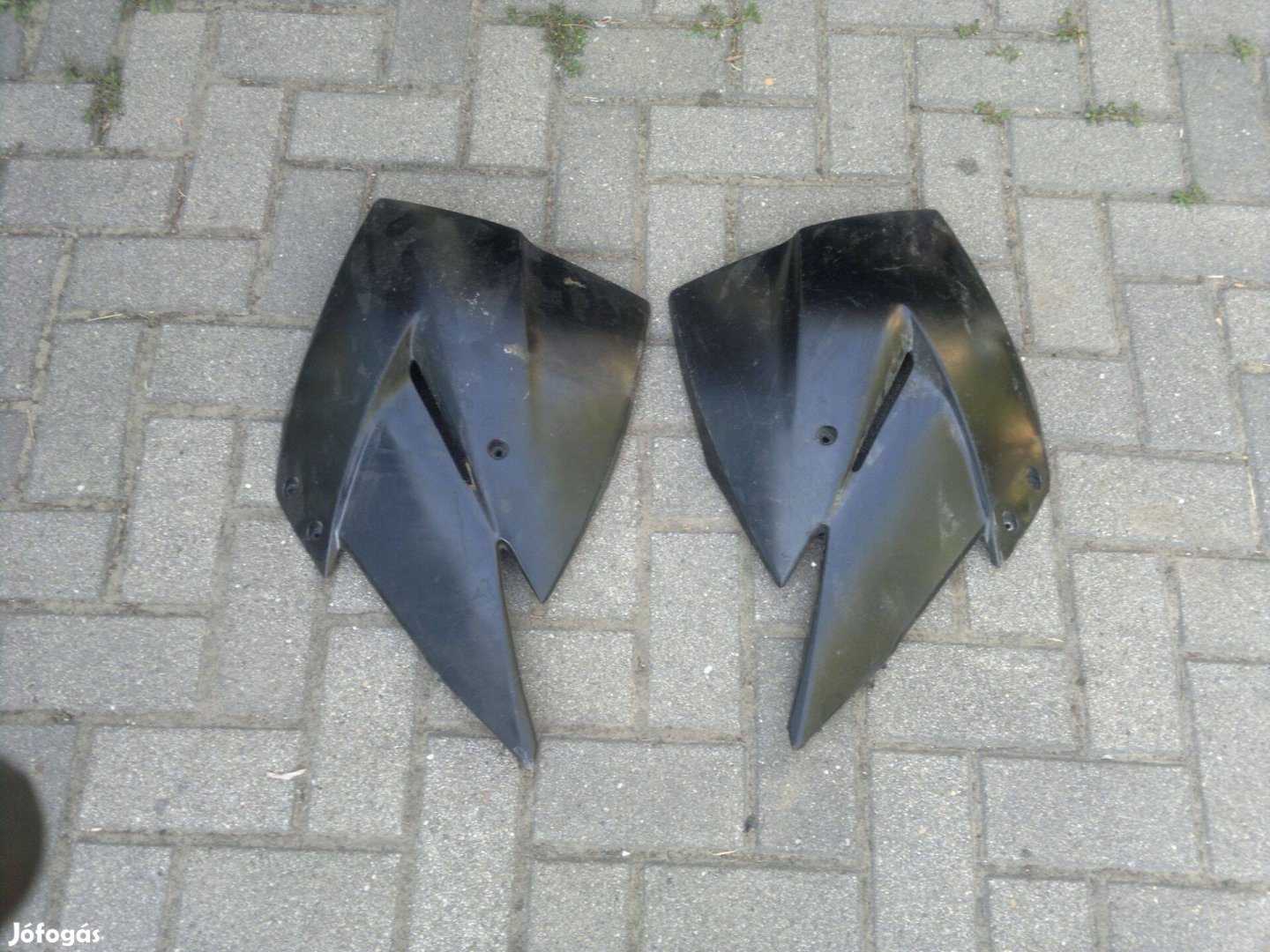 Generic trigger tankidom pár