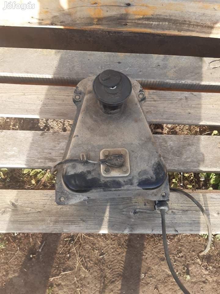 Generick Xor üzemanyag tank