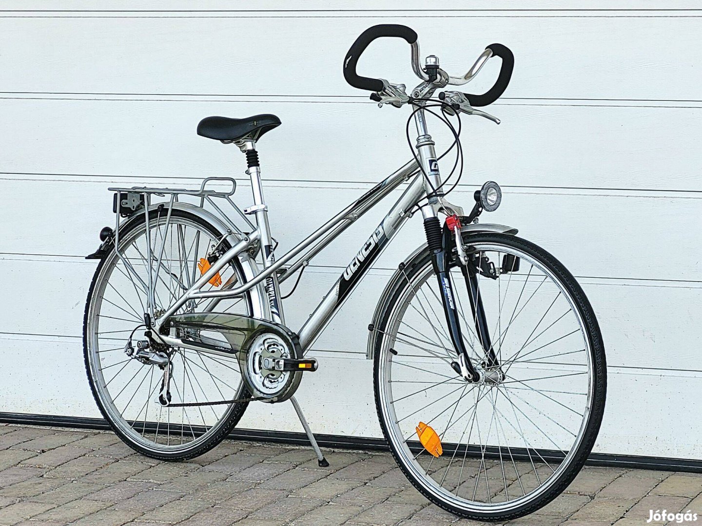 Genesis Alu 28 City & Trekking túra és városi kerékpár bicikli 28" női