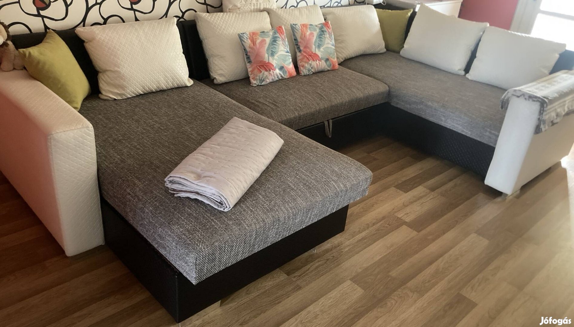 Geo U-alakú ágyazható szép ülőgarnitúra 6 nagy-2 zöld