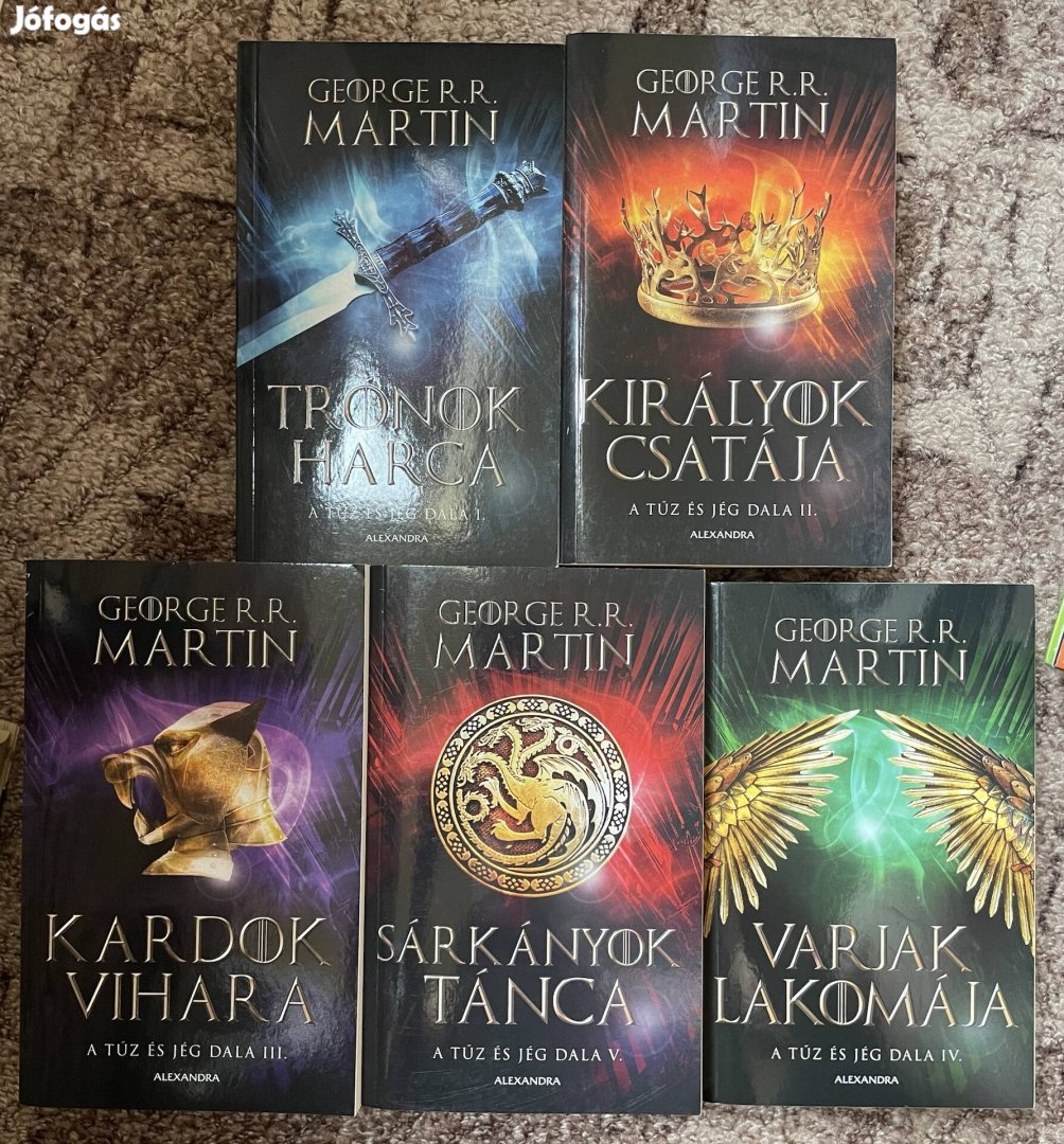 George R. R. Martin: Trónok harca 1-5.