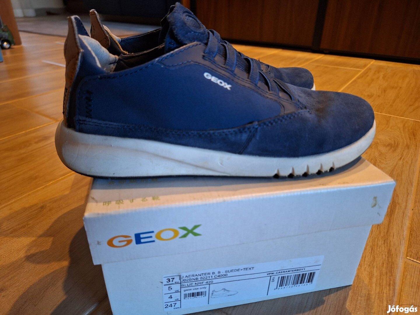 Geox 37-es szinte új cipő