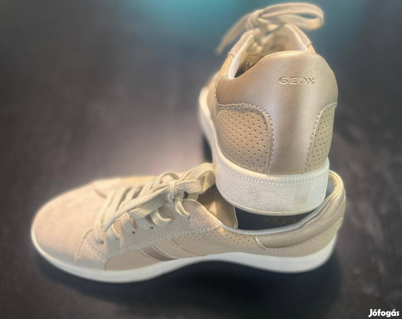 Geox Tennis Shoes (Size 38) Women - Like New
