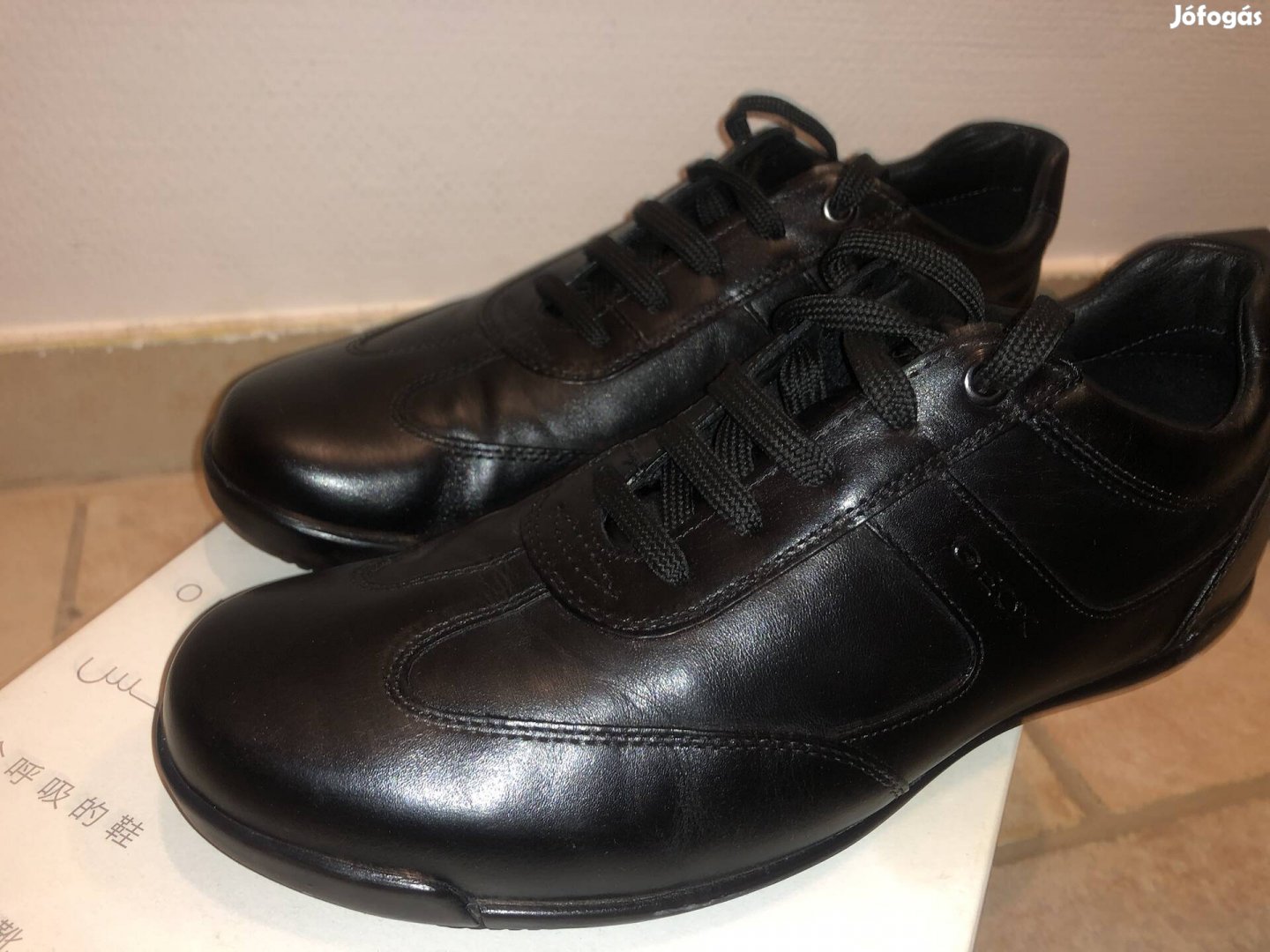 Geox lélegző eredeti bőr cipő (szinte új)