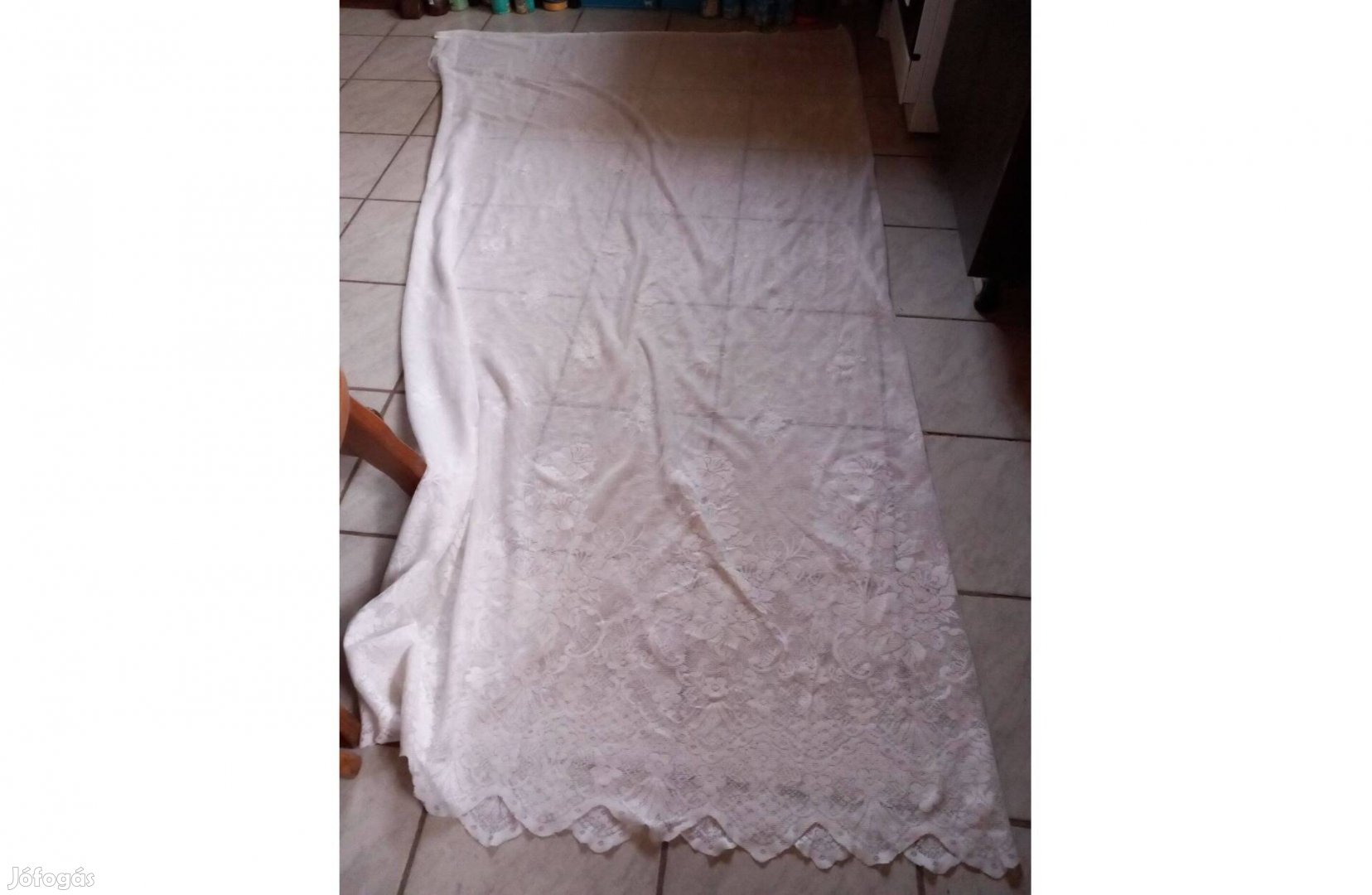 Gépi csipke függöny fehér 300 cm széles, 260 cm hosszú