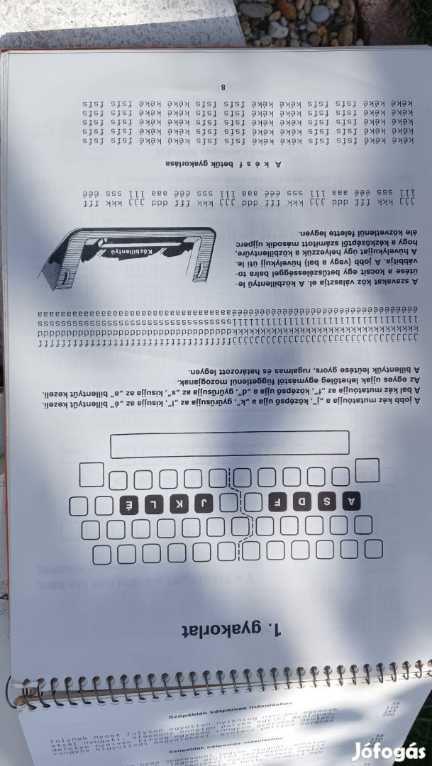Gépírás tankönyv és szöveggyűjtemény 3 könyv 