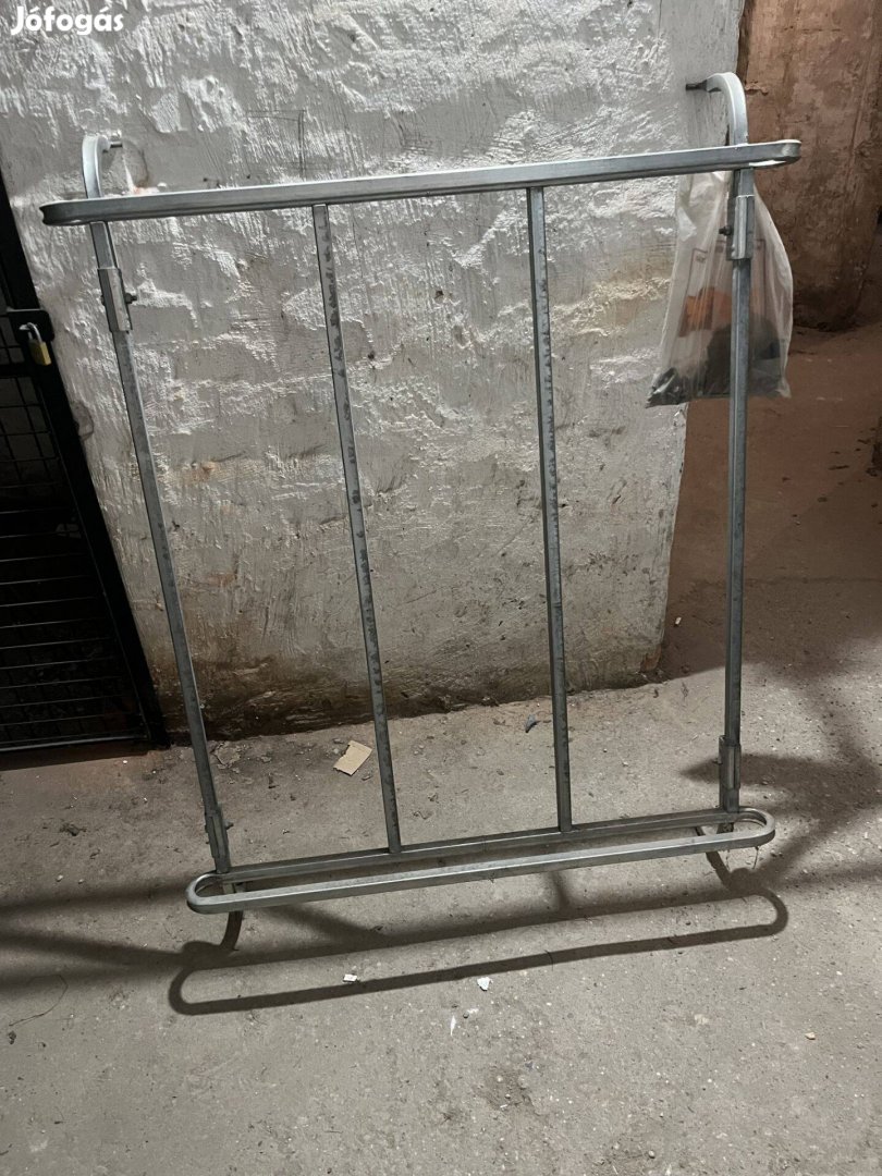 Gépkocsi csomagtartó