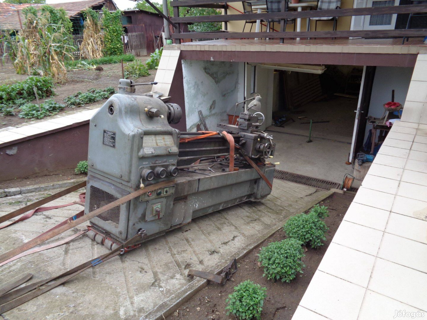 Gépszállító gépszállítás gép szállítás eszterga marógép