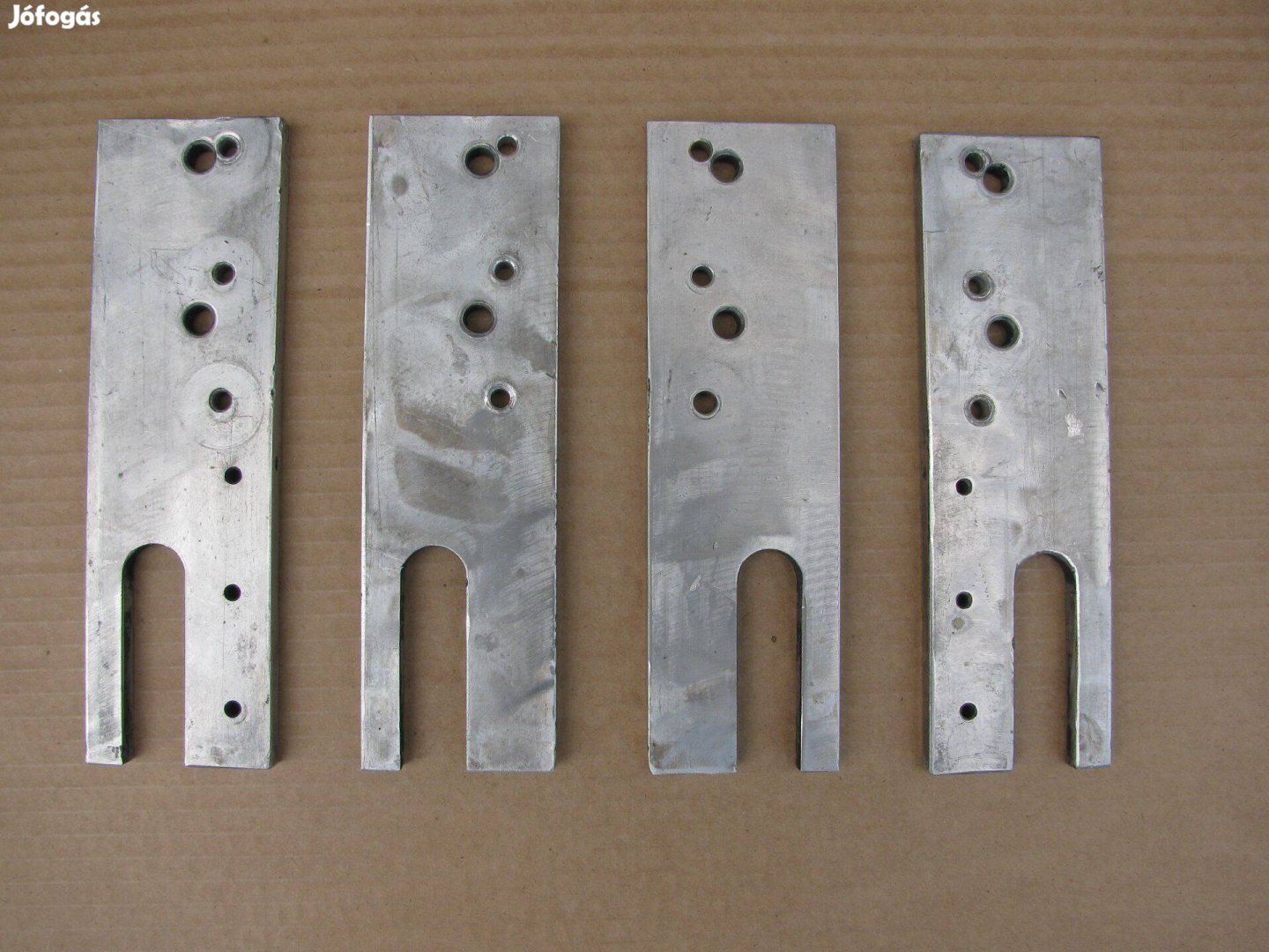 Géptalp rögzítő, géprögzítő