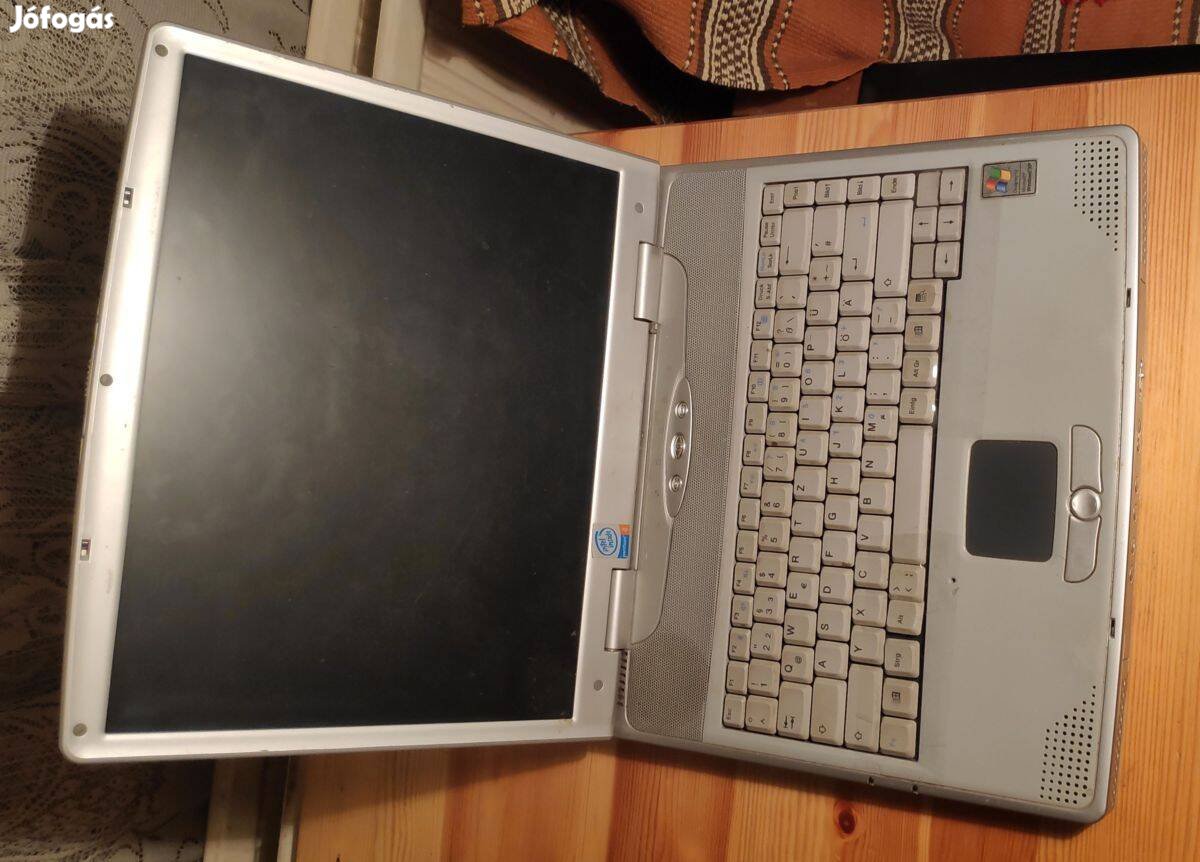 Gericom 2440 Laptop (teszteletlen, hiányos, hibás, sérült)