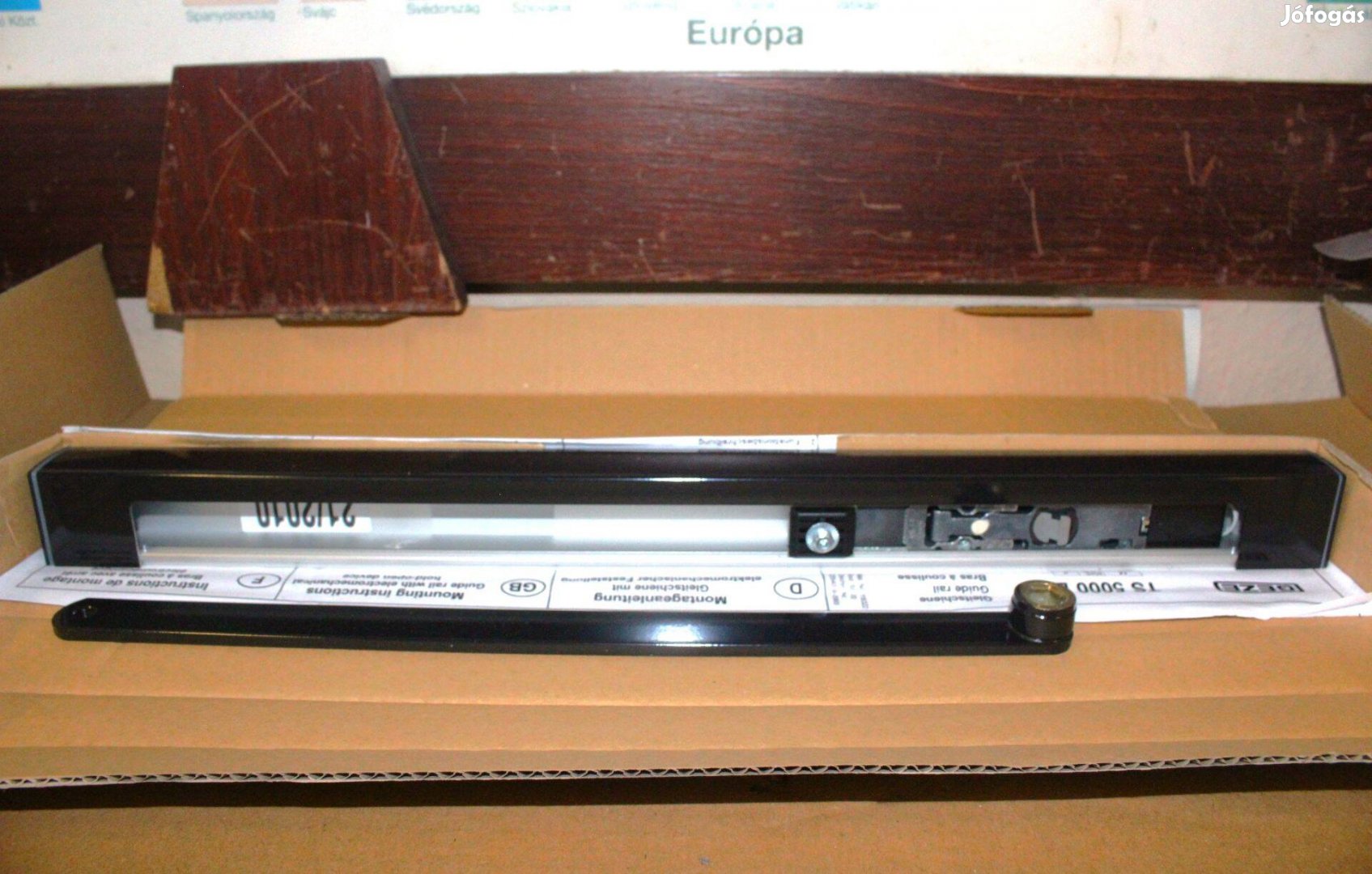 Geze TS 5000E elektromechanikus csúszósín vezetősín karral ( 6924 )