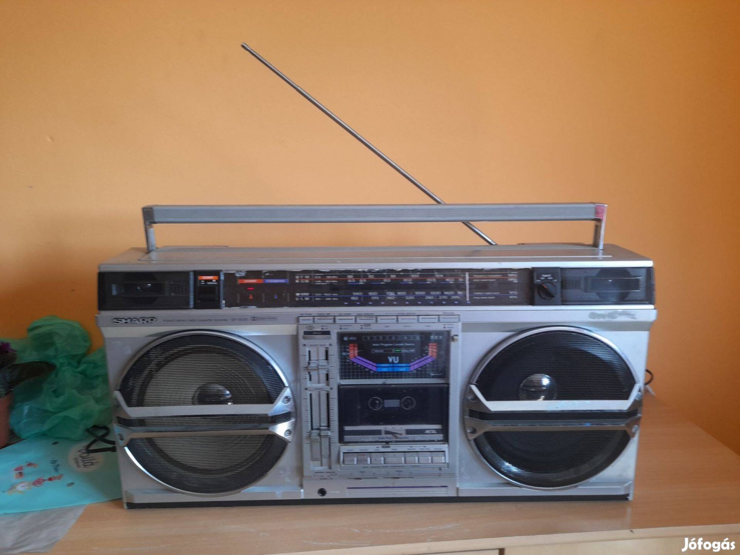 Gf9000 Sharp boombox