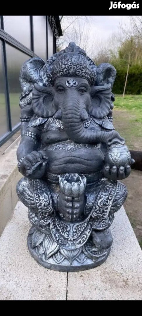 Ghanésa Szerencsehozo elefánt szobor 