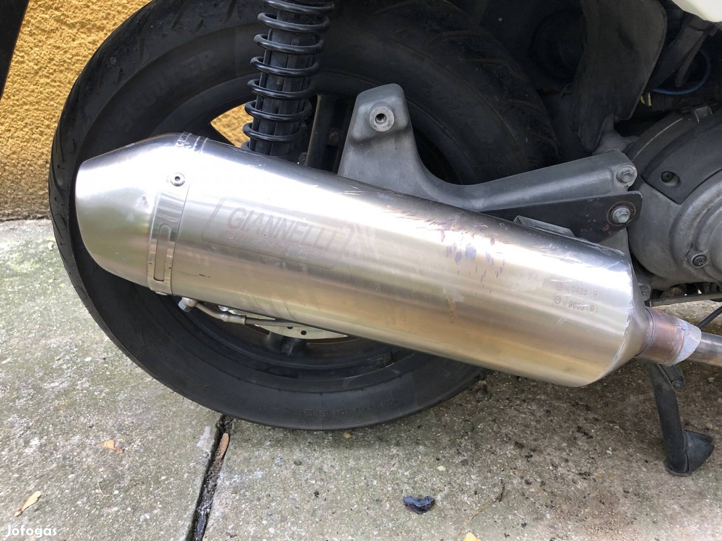 Giannelli sportkipufogó robogóra