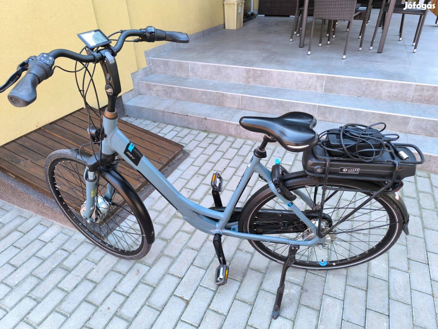 Giant EASE-E e bike e-bike elektromos kerékpár
