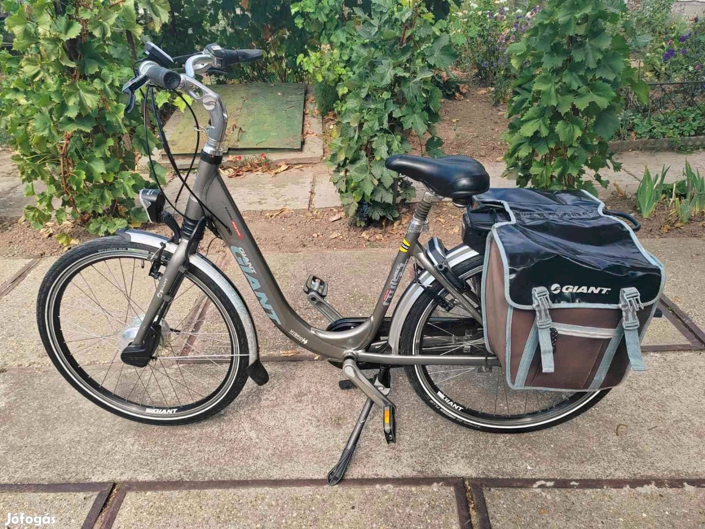 Giant Twist Elegance elektromos ebike pedelec trekking kerékpár