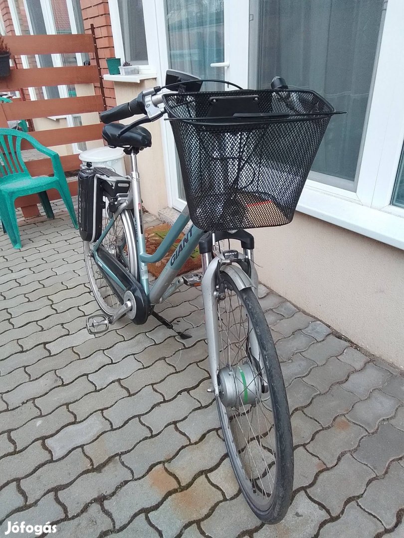 Giant elektromos kerékpár 