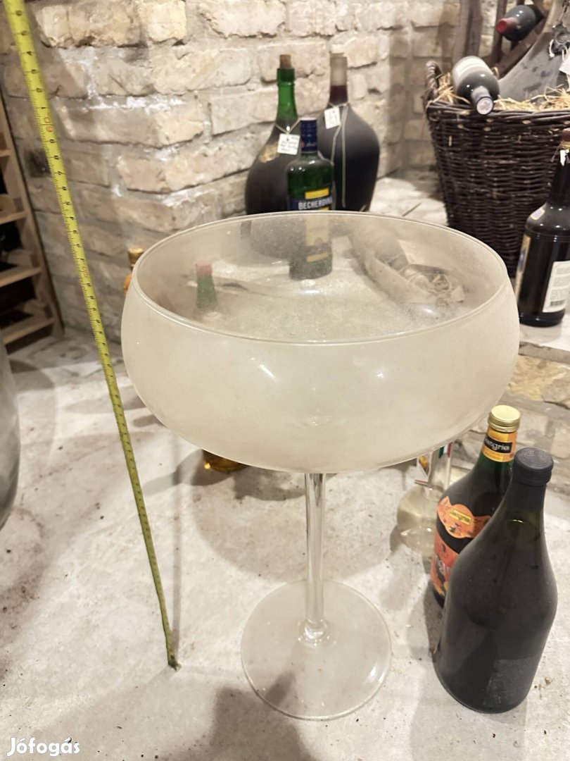 Giga nagy boros koktélos pohár 3-5l