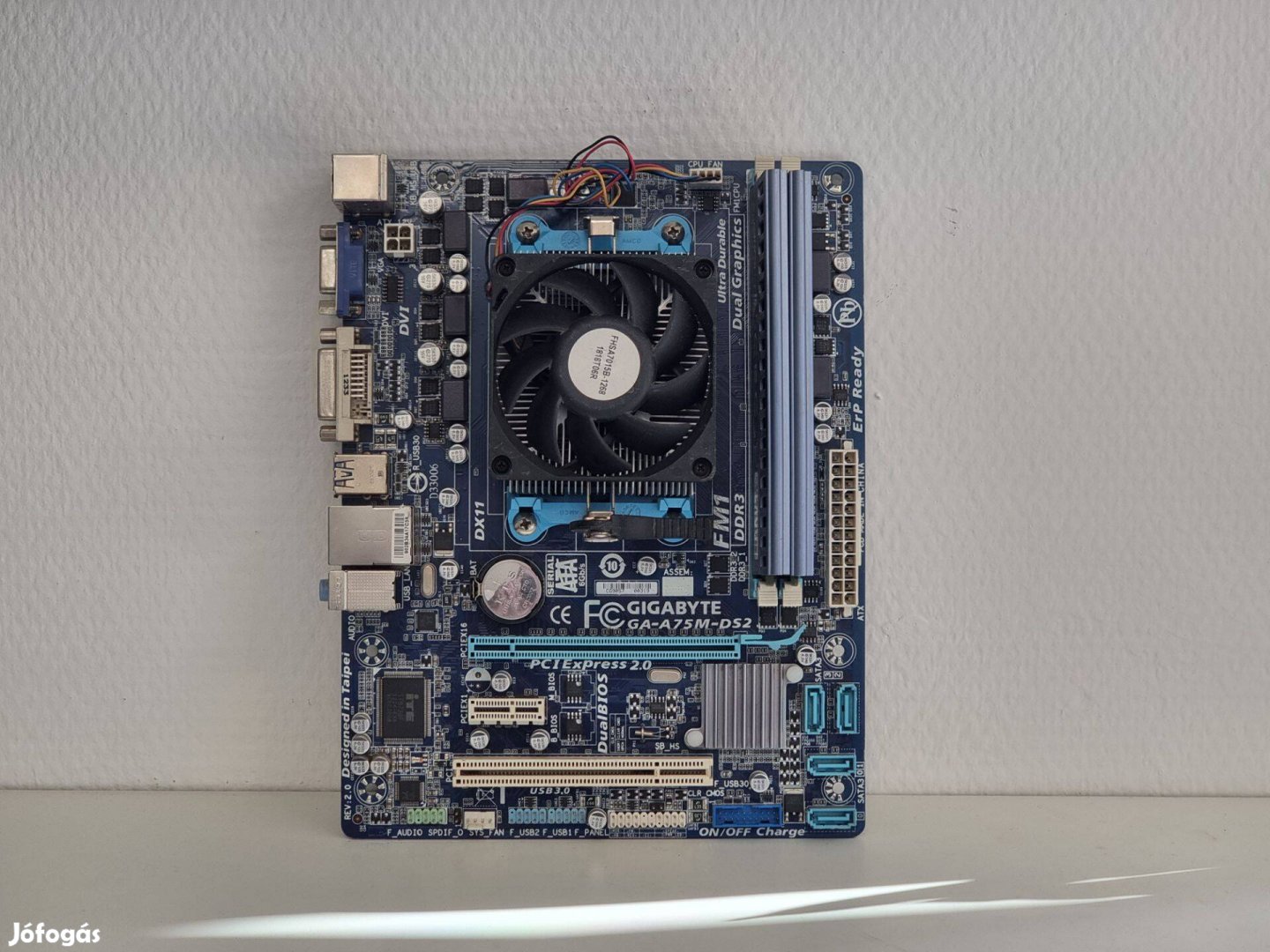 Gigabyte A75M-DS2 AMD FM1 alaplap + A8-3870k 4 magos processzor