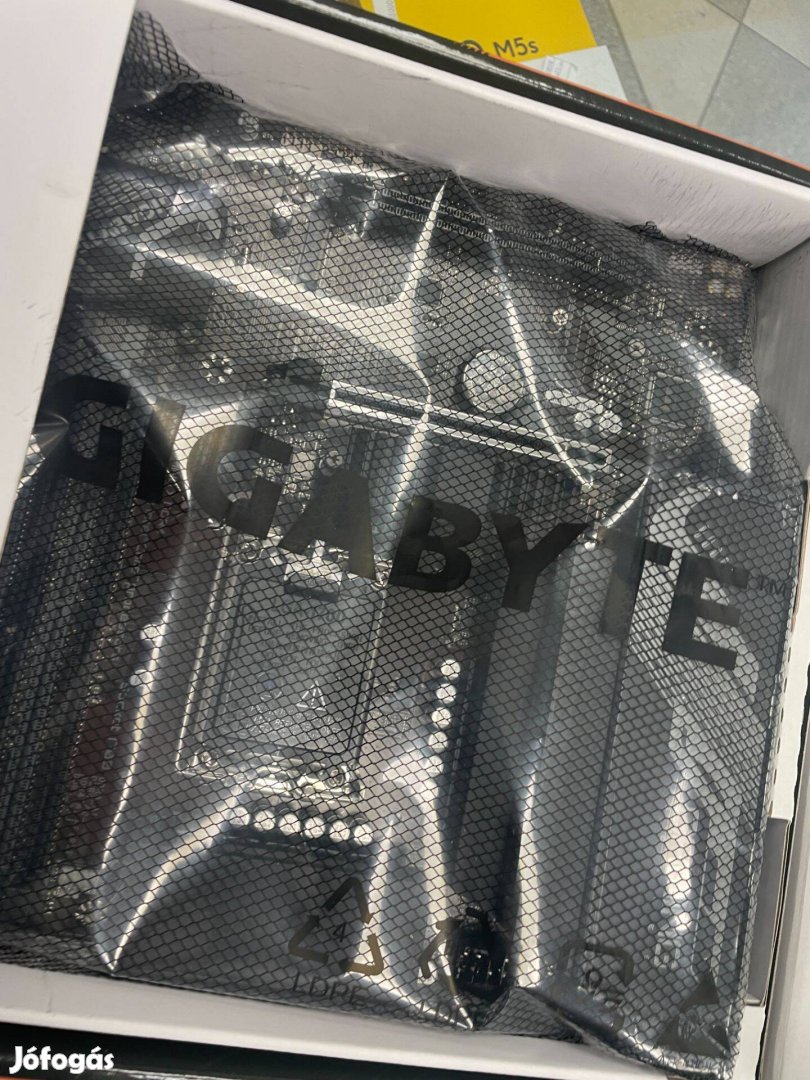 Gigabyte B760M alaplap új 6hó jótállás!