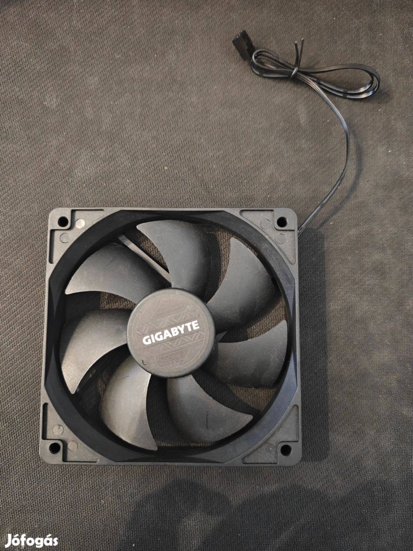 Gigabyte PC rendszer ventilátor 120 mm feketefehér
