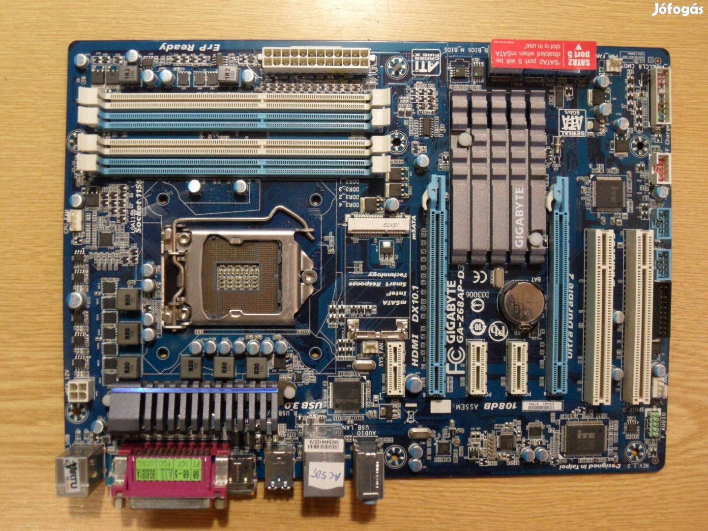 Gigabyte Z68 LGA 1155 alaplap / msata / HDMI / USB 3 / Crossfirex